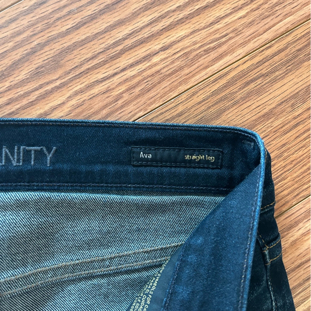 Like New COH Ava Straight Leg Jeans - Picture 7 of 11